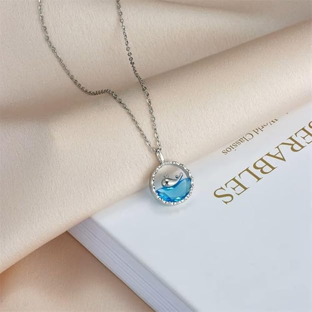 Ocean Whale Crystal Pendant Necklace – Elegant Marine Jewelry
