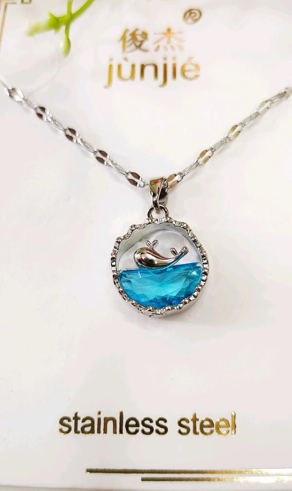 Ocean Whale Crystal Pendant Necklace – Elegant Marine Jewelry